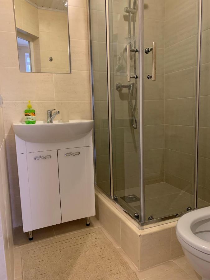 U Eli Hotel Polyana  Luaran gambar