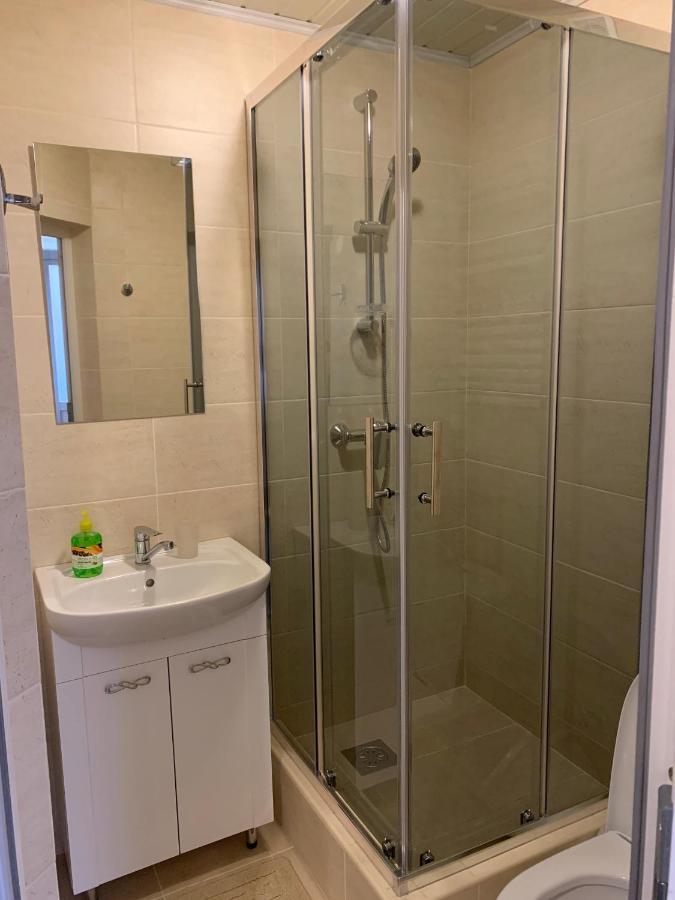 U Eli Hotel Polyana  Luaran gambar