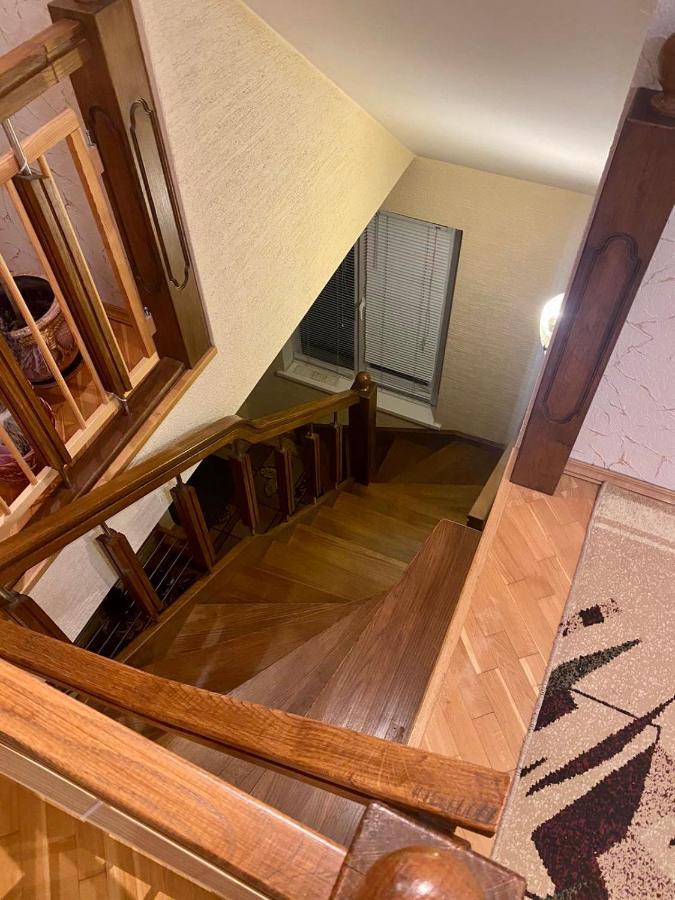 U Eli Hotel Polyana  Luaran gambar