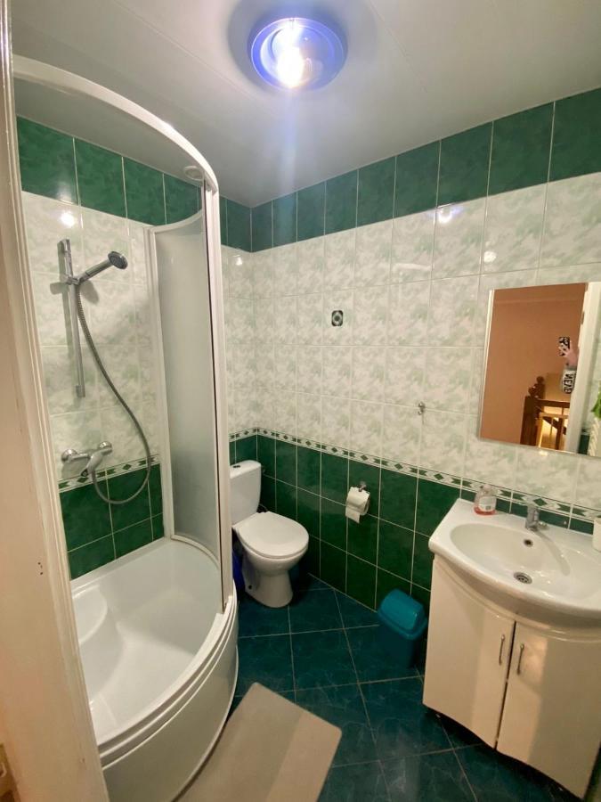 U Eli Hotel Polyana  Luaran gambar