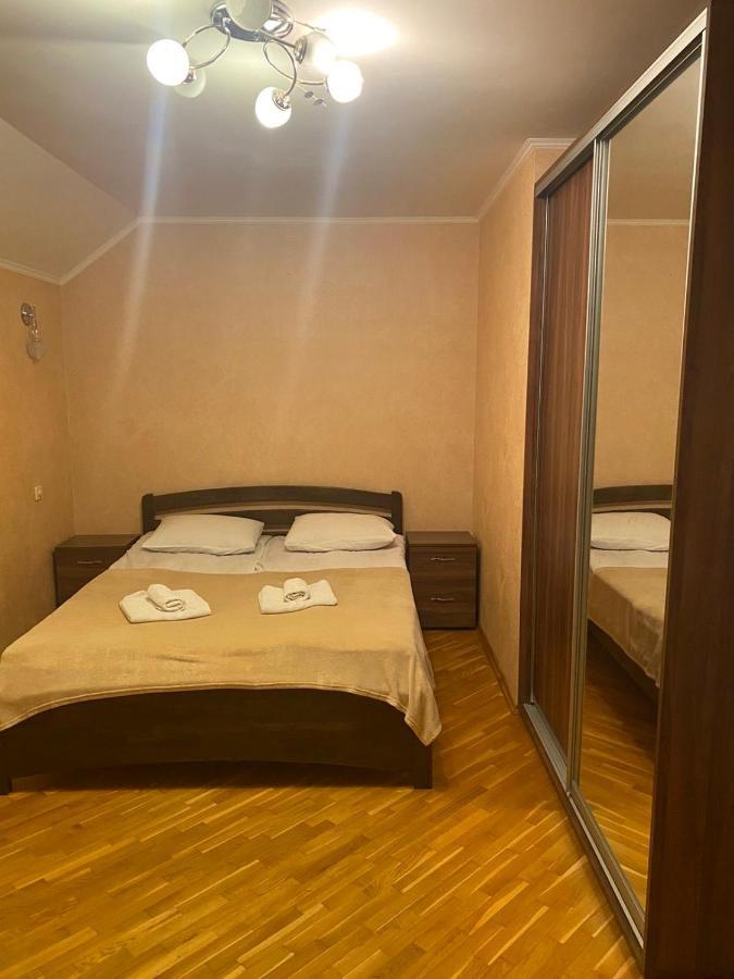U Eli Hotel Polyana  Luaran gambar