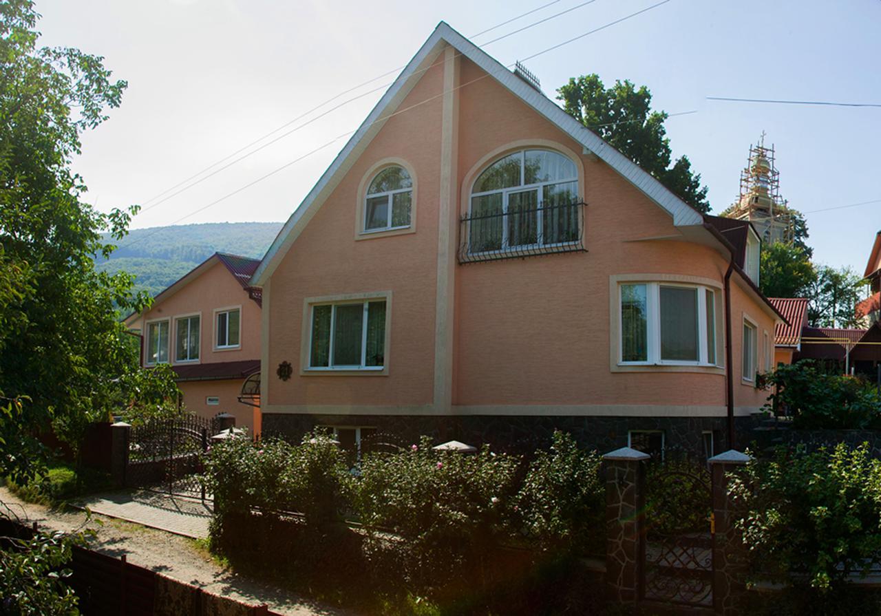 U Eli Hotel Polyana  Luaran gambar